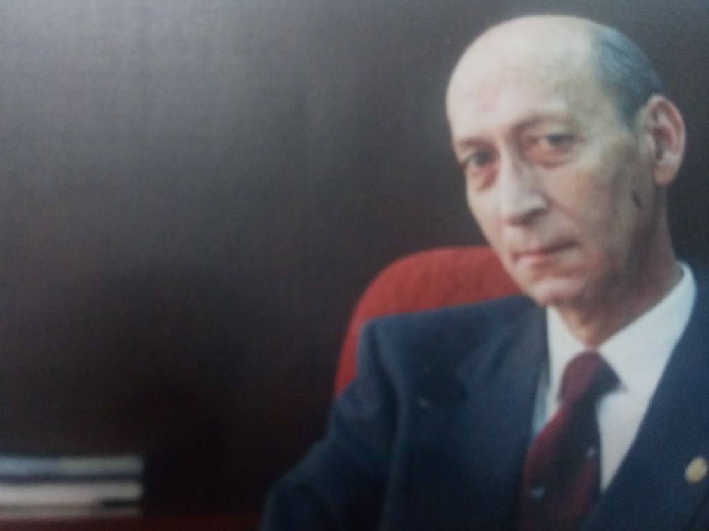 La imagen tiene un atributo ALT vacío; su nombre de archivo es bernar-despacho.jpg