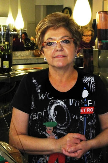 Belén en su bar. (Foto en el Diario de León)