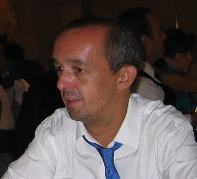 Miky en la boda de Alvarito.